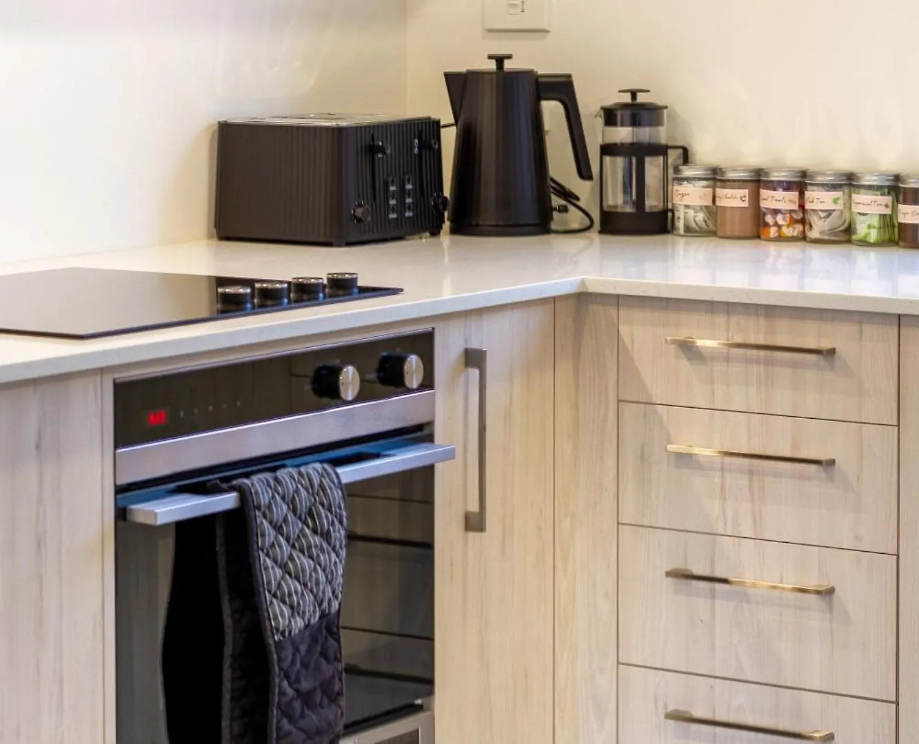 Apartment Cozy 2 Bedroom Near City Biking And Trails Christchurch New Zealand