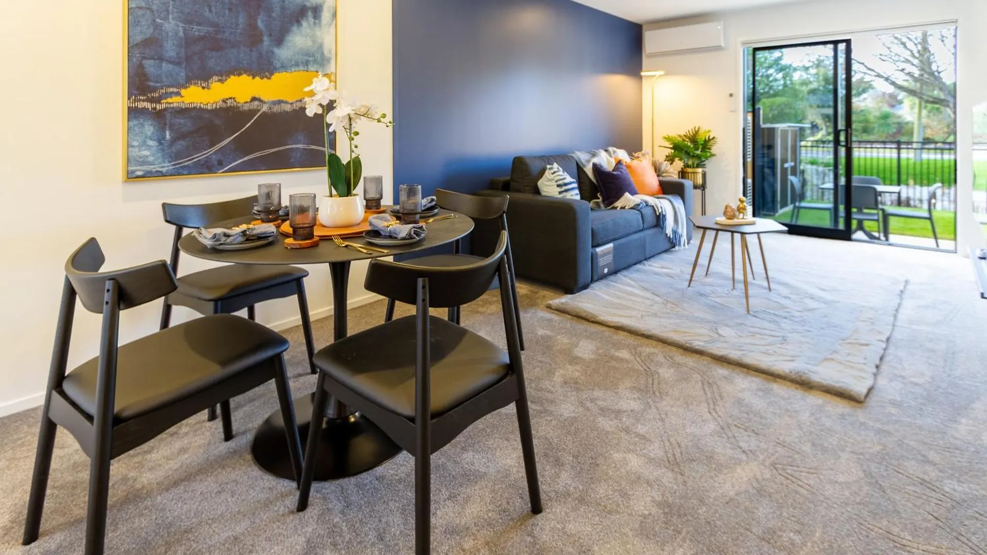 Cozy 2 Bedroom Near City Biking And Trails contacts